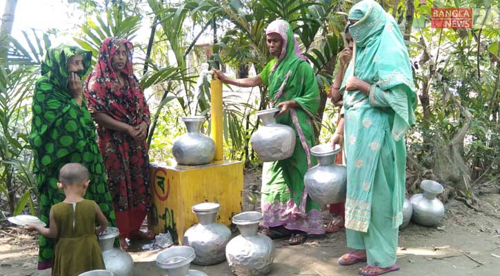 পানির এলাকায় সুপেয় পানির অভাব